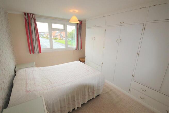 BEDROOM 2