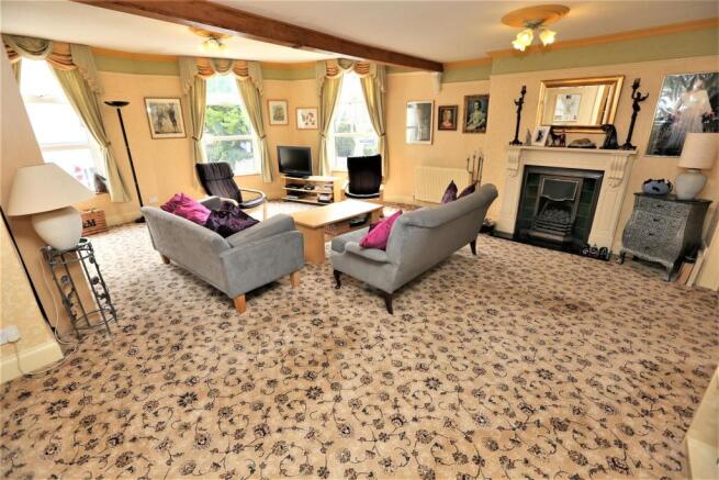 Living Room.JPG