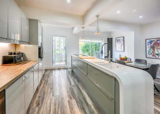 24 Wychbury Road-07.jpg