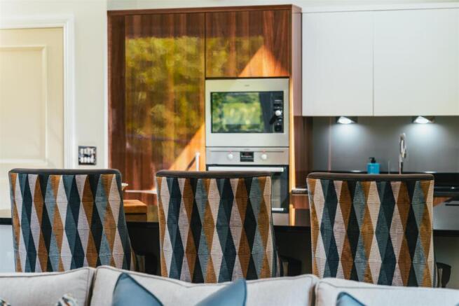 3 bed Apartment for sale Image 10