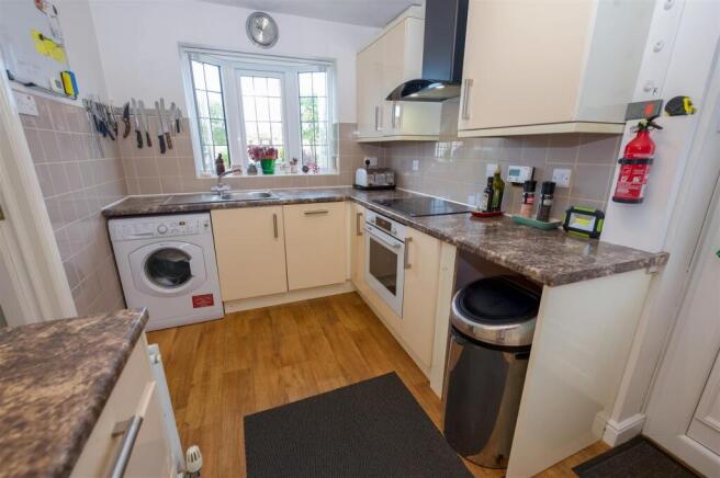 3 bed Bungalow for sale Image 6