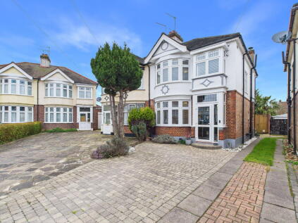 Balgonie Road, London, E4 7HL