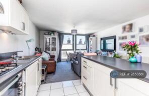 Flat 3, 13 Walk House, North Road, Brighton BN1 1YA