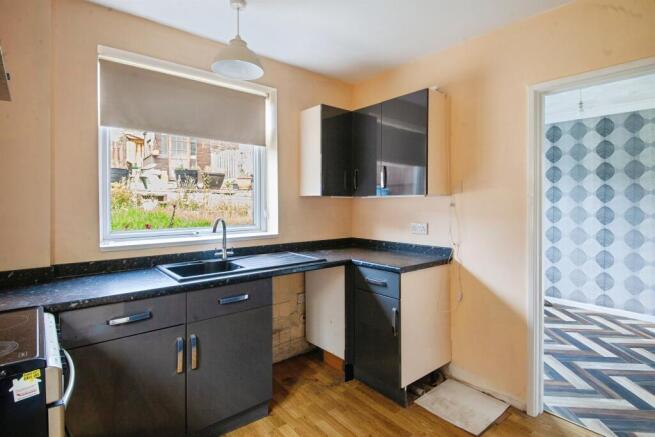 3 bed Semi-Detached for sale Image 9