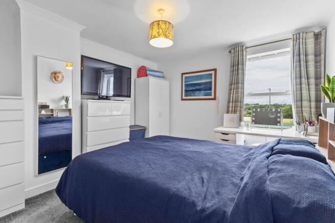 4 bed Detached for sale Image 10