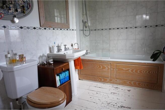 Master En-suite