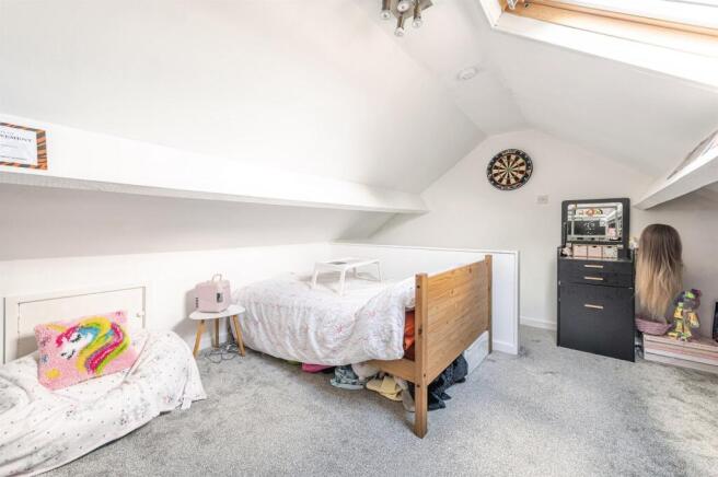 2 bed Semi-Detached for sale Image 9