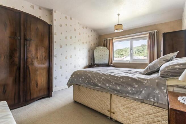 3 bed Semi-Detached for sale Image 11