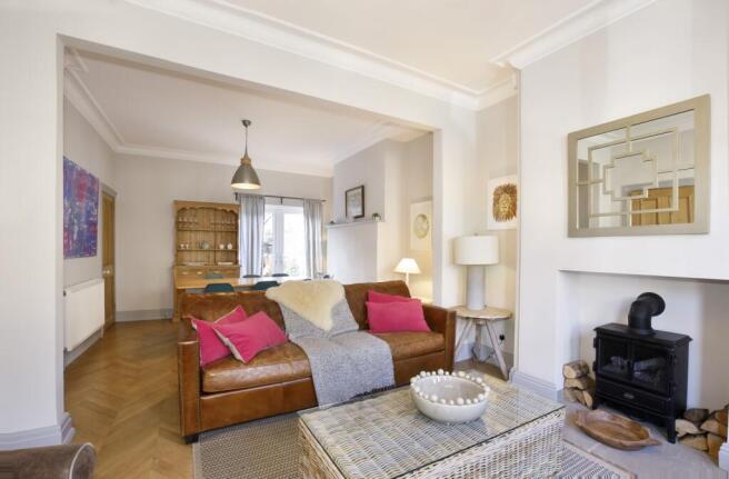 4 bed Terraced to rent Image 10
