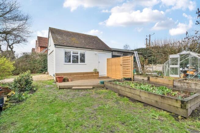 1430885-4-69b95c7...