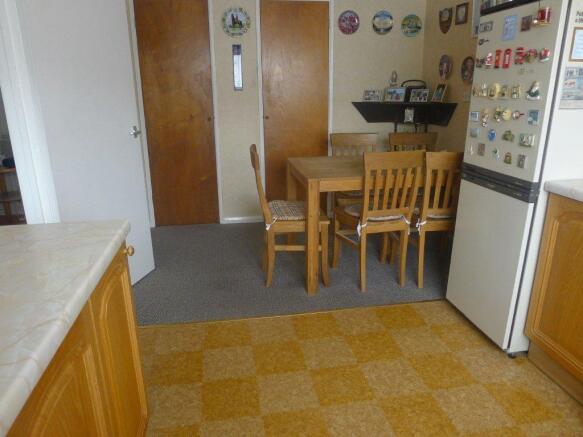 Kitchen/Dining Area