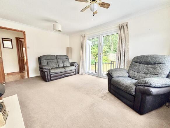 2 bed Park Home for sale Image 7