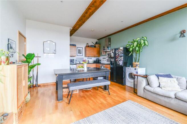 2 bed Apartment for sale Image 8