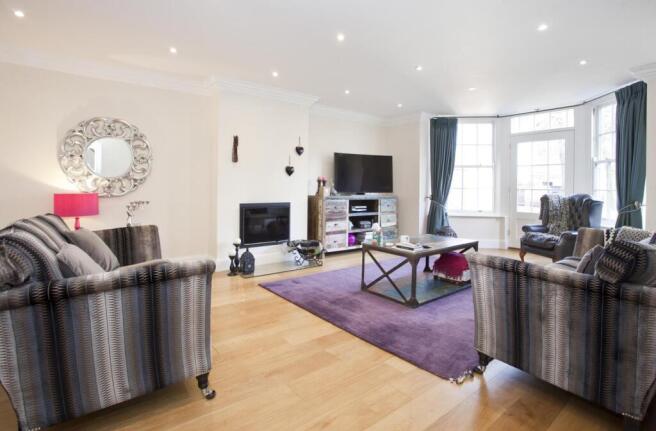 6 bed Semi-Detached to rent Image 4
