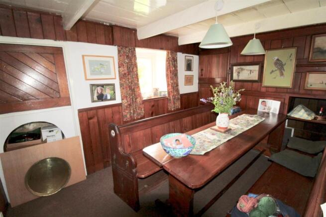 Dining room.jpg