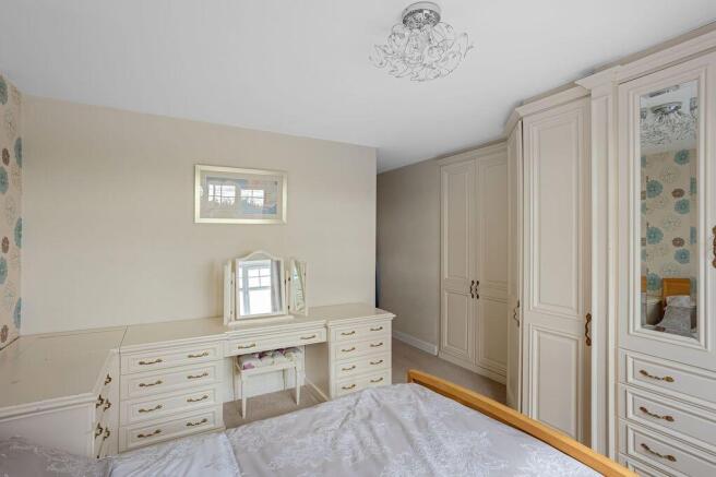 4 bed Detached for sale Image 12