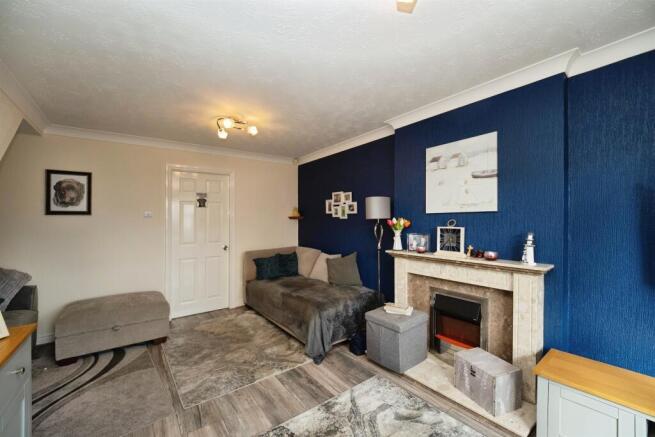 3 bed Semi-Detached for sale in rothwell