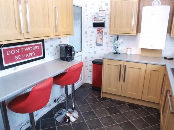 Kitchen & Breakfast