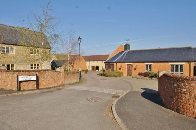 Manor Farm Court