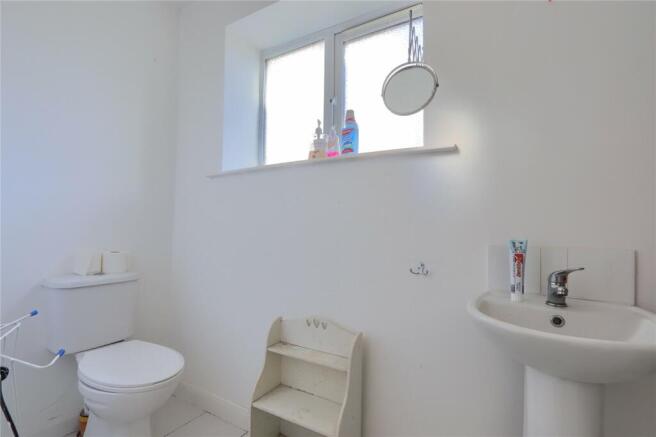 1 bed Flat for sale Image 6