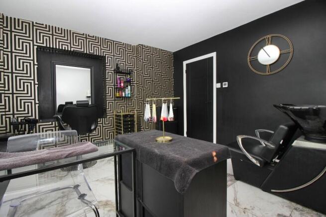 Salon/Reception