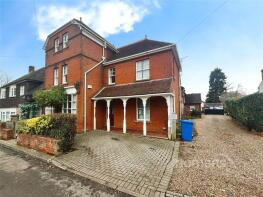 1 Lavender House, Bigfrith Lane, Cookham, Maidenhead SL6 9PH