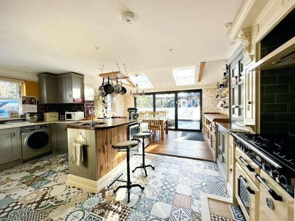 Kitchen/Dining Room