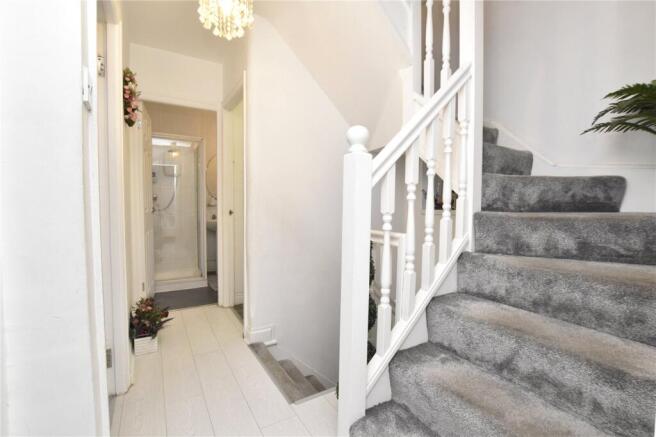 5 bed Semi-Detached for sale Image 11
