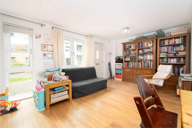 Photo 3