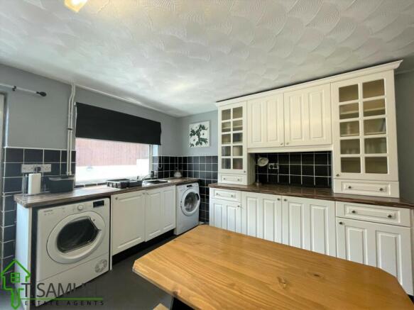 KITCHEN F