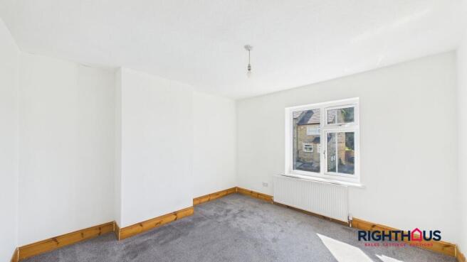 3 bed Terraced to rent Image 9