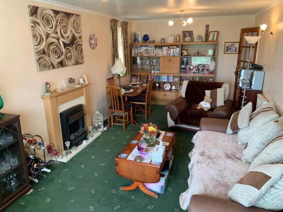2 bed Detached Bungalow for sale Image 8