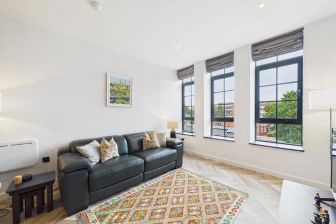 2 bed Apartment for sale Image 5