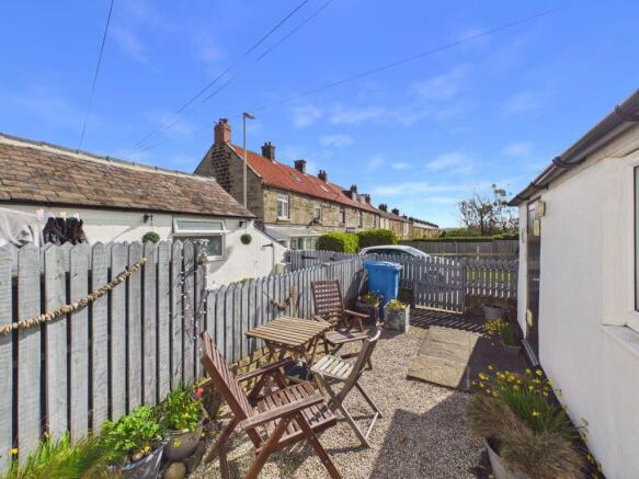 2 bed Cottage for sale Image 11