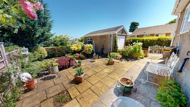 2 bed Semi-Detached Bungalow for sale Image 9