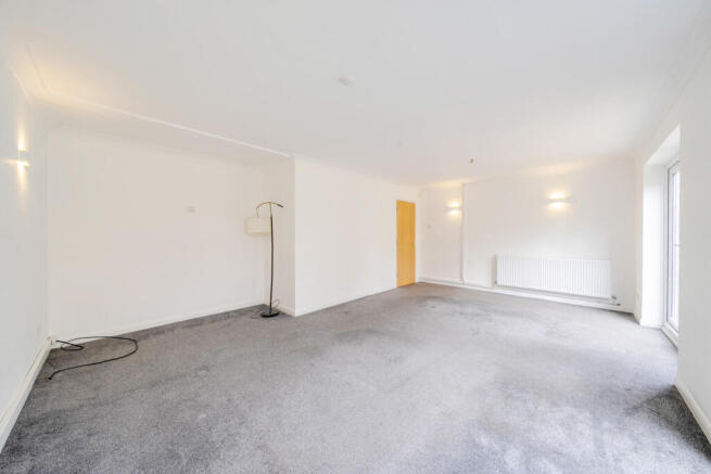 1375682-10-6908b4...