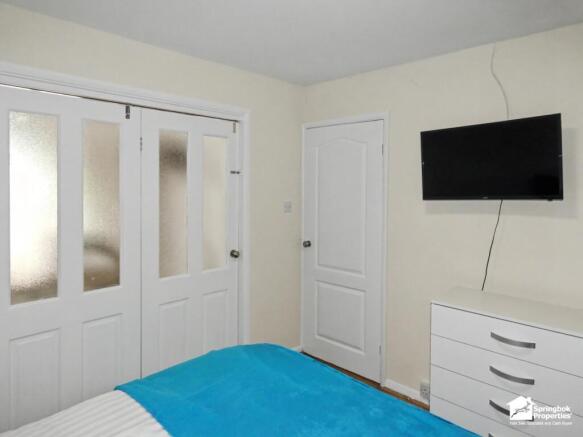 3 bed Semi-Detached for sale Image 7