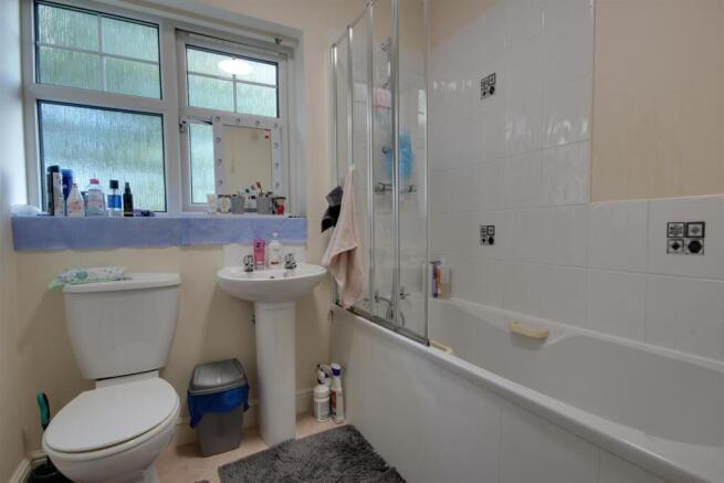 3 bed Terraced for sale Image 11