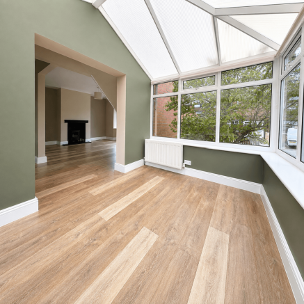 2 bed Terraced to rent Image 6