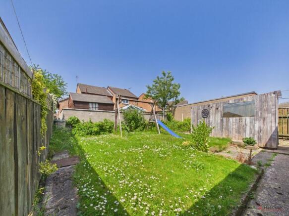 2 bed Semi-Detached Bungalow for sale Image 4