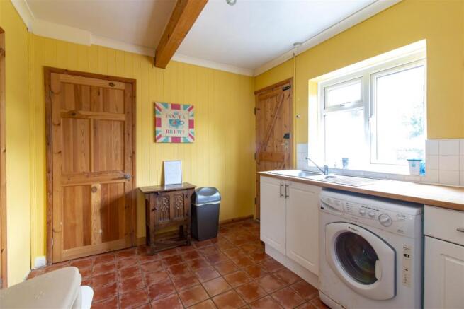 Kitchen / Breakfast Room