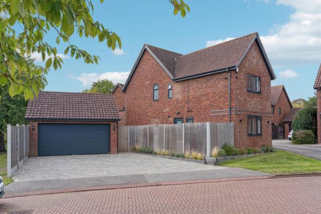 Aldrich Drive, Willen photo 4