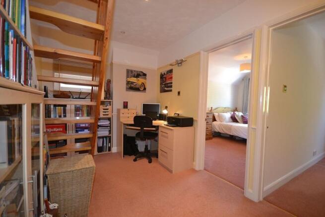 Photo 11