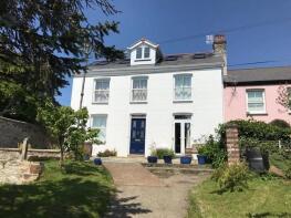 8, Parkins Terrace, Middle Rosewin Row, Truro TR1 1EJ