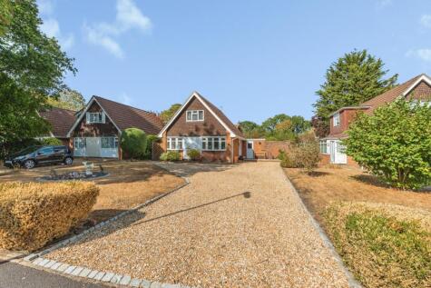 Whitewater Rise, Dibden Purlieu, Southampton, Hampshire, SO45