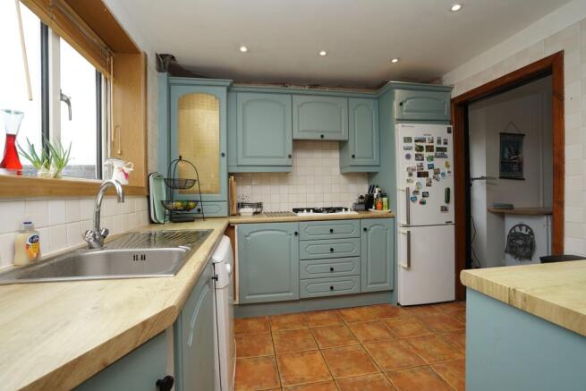 3 bed Semi-Detached for sale Image 5