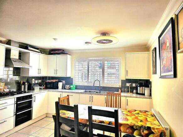 Kitchen.jpg