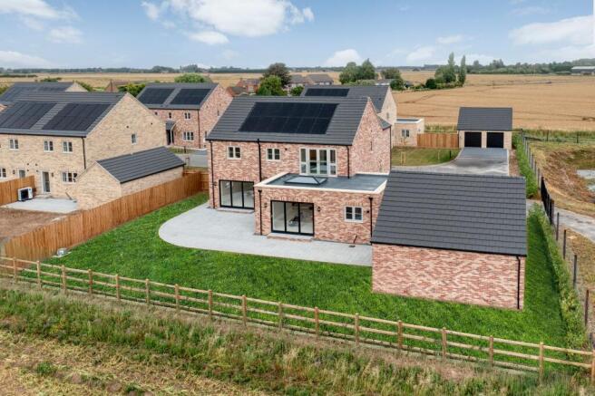 Impressive Chain Free Detached Home within Award-Winning Development photo 4
