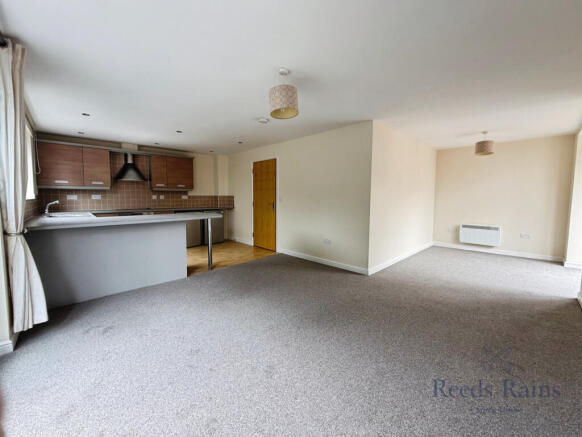 2 bed Apartment for sale Image 9