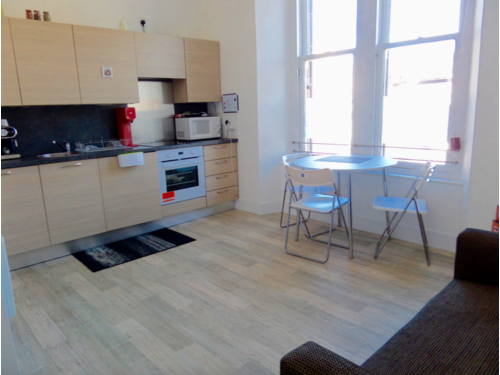Lounge/Kitchen